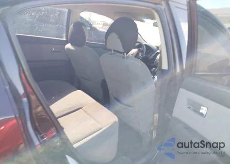 2010 Nissan Sentra 2.0S z USA, uszkodzony, nr VIN 3N1AB6AP2AL631112